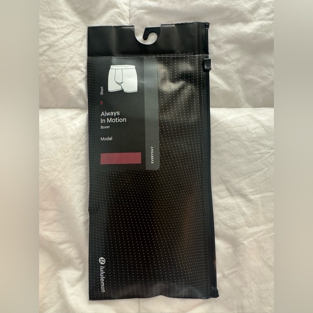 Men’s Lululemon boxer briefs
